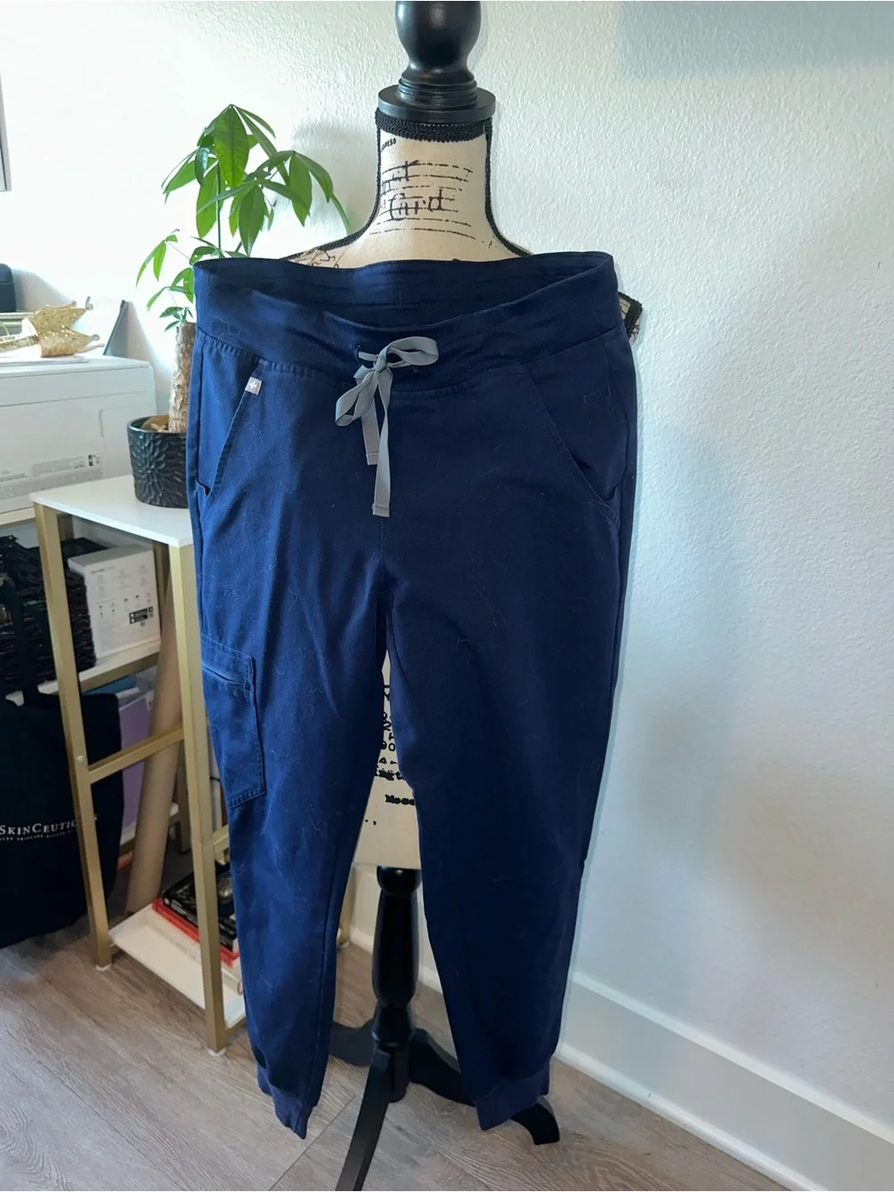 FIGS Navy Scrub Set | Catarina Top XXS + Yola Skinny Pants XS Petite